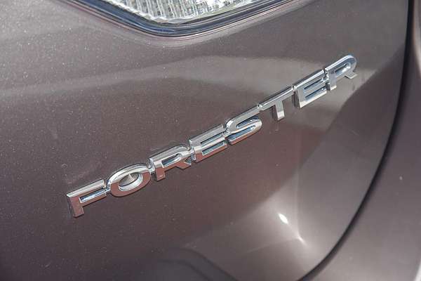 2024 Subaru Forester 2.5i Premium S5