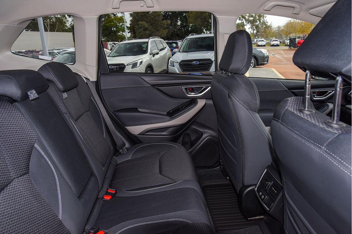 2024 Subaru Forester 2.5i Premium S5