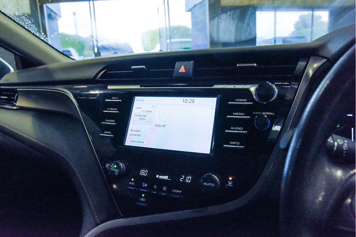 2020 Toyota Camry Ascent AXVH70R