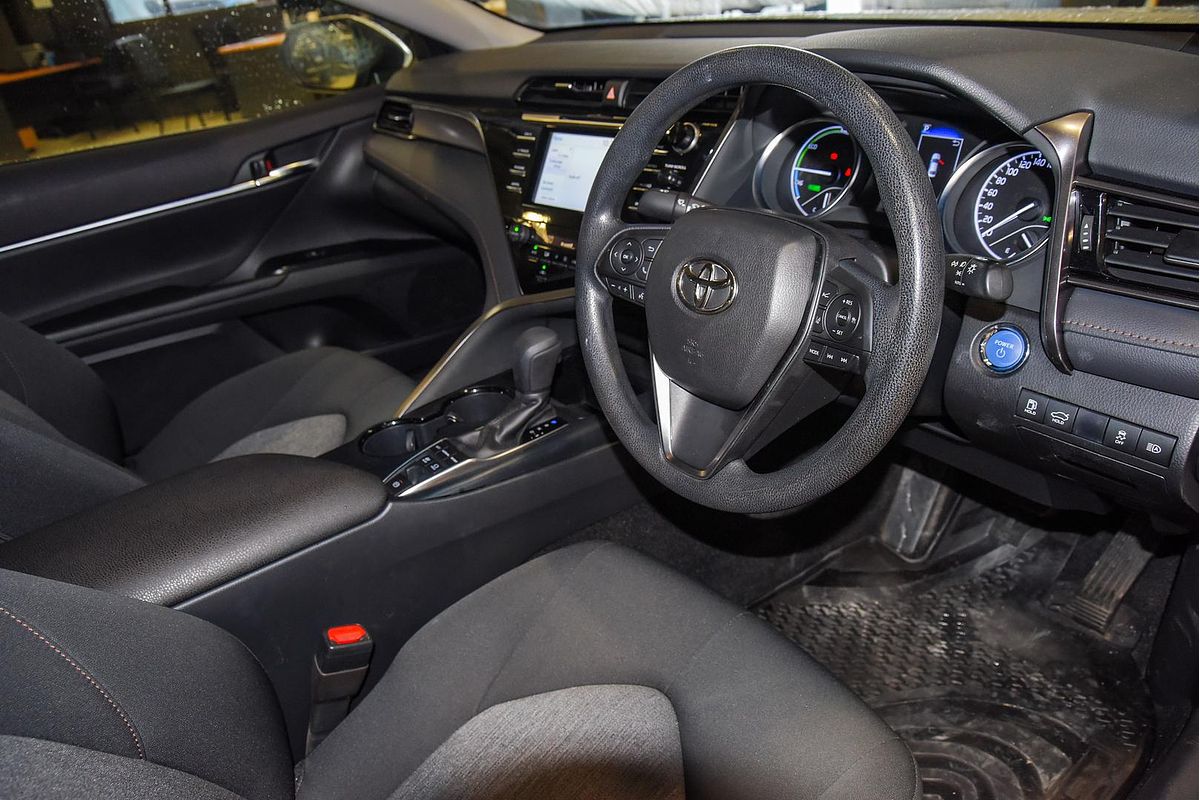 2020 Toyota Camry Ascent AXVH70R