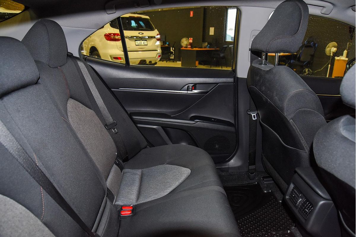 2020 Toyota Camry Ascent AXVH70R