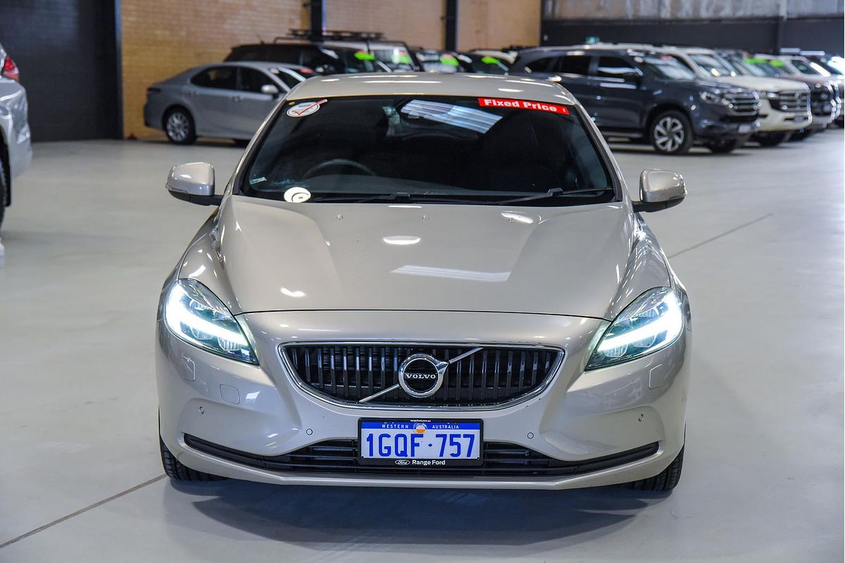 2018 Volvo V40 D2 Momentum