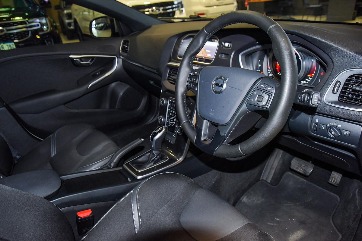 2018 Volvo V40 D2 Momentum