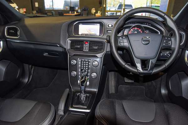 2018 Volvo V40 D2 Momentum