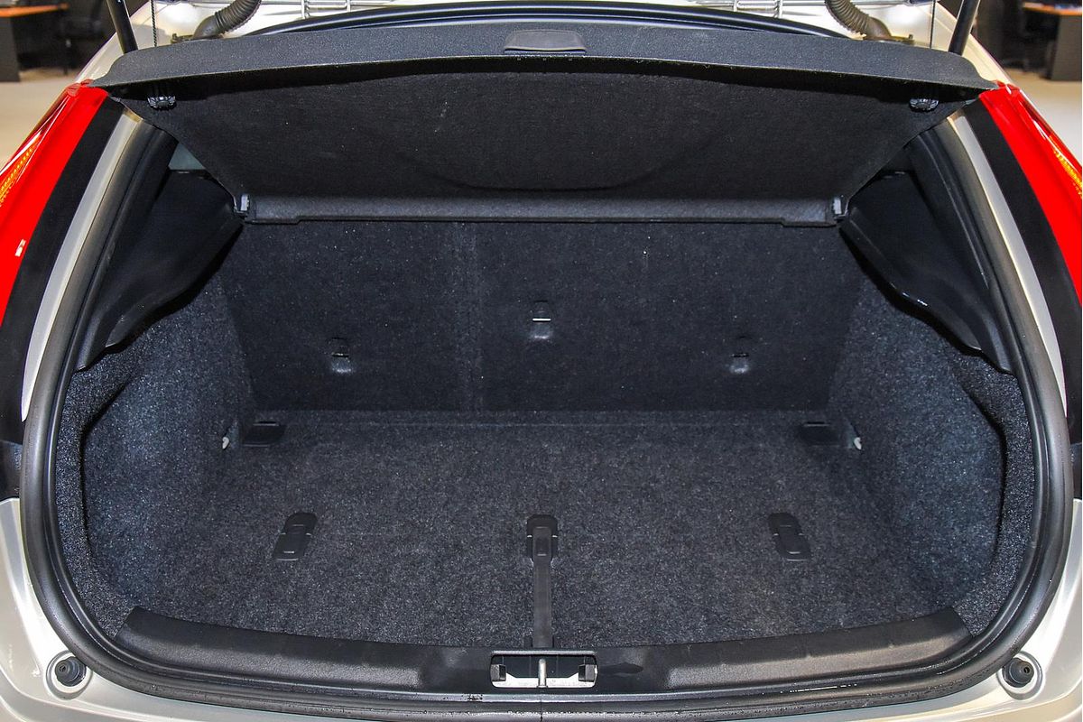 2018 Volvo V40 D2 Momentum
