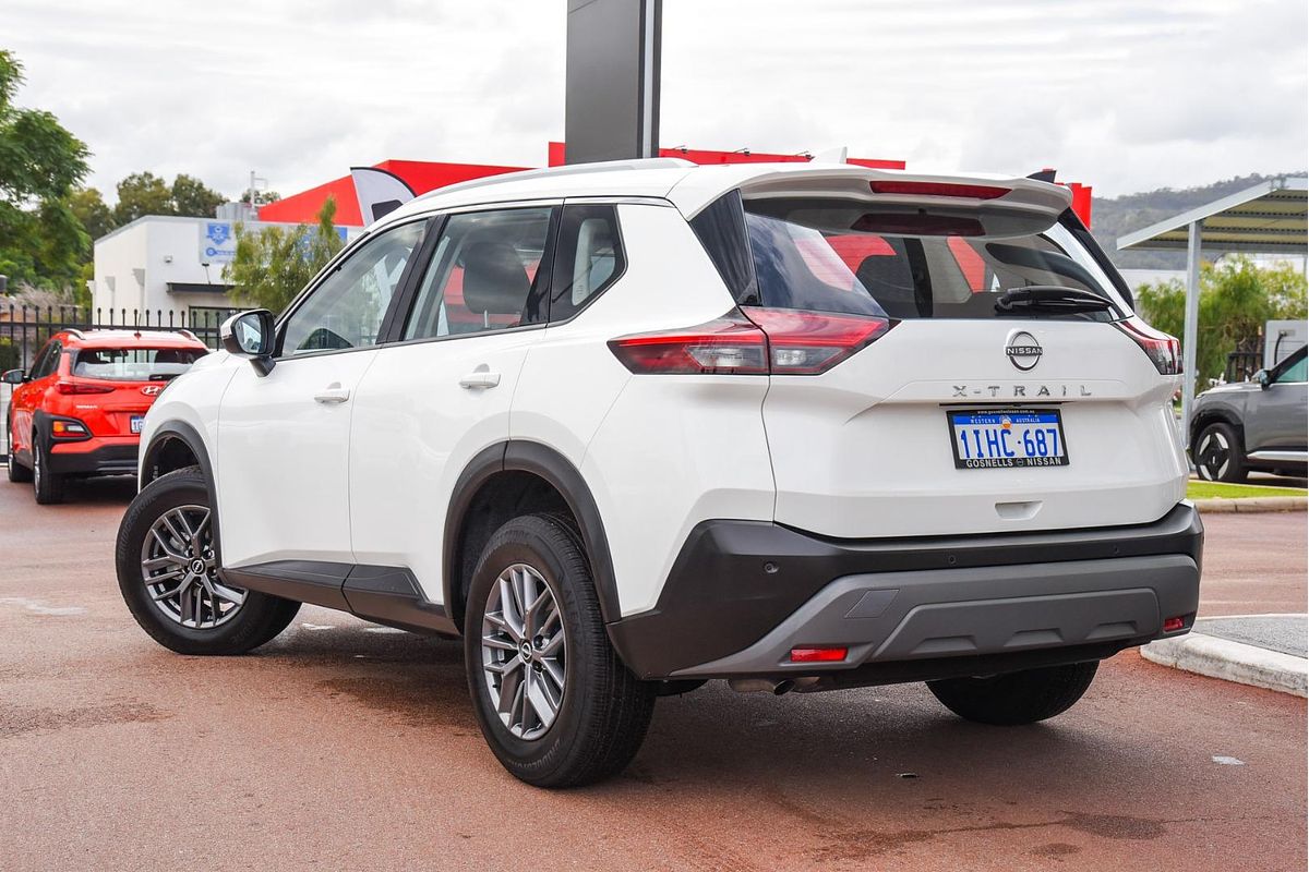 2024 Nissan X-TRAIL ST T33