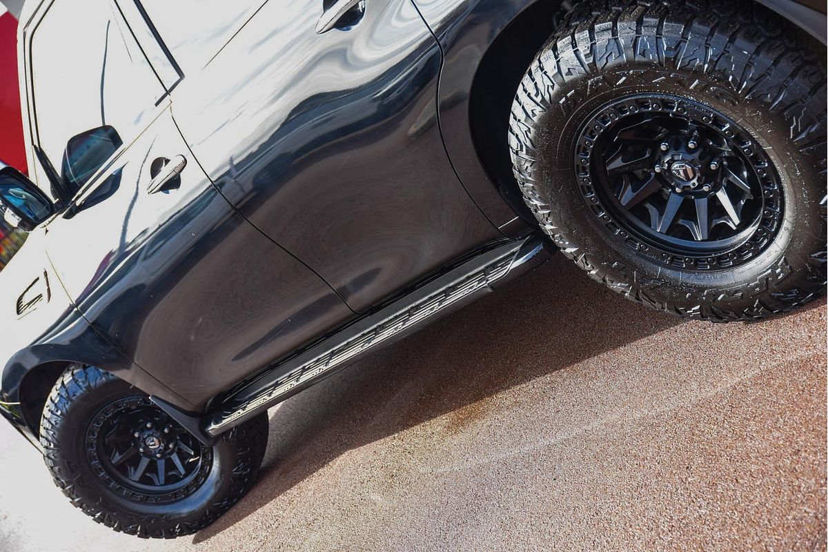 2024 Nissan Patrol Ti-L Y62