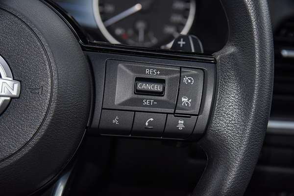 2024 Nissan X-TRAIL ST T33