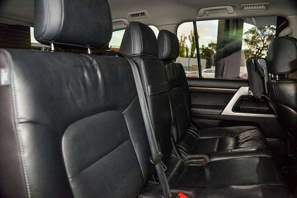 2015 Toyota Landcruiser Sahara VDJ200R