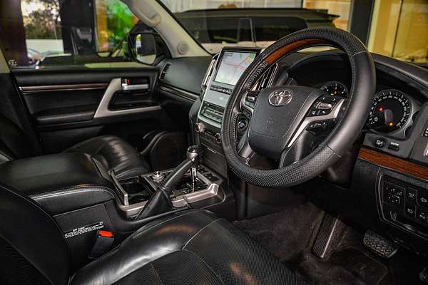 2015 Toyota Landcruiser Sahara VDJ200R