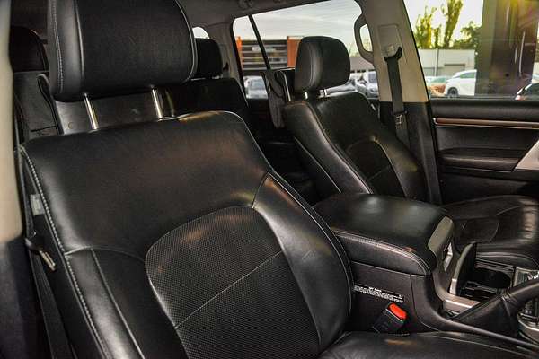 2015 Toyota Landcruiser Sahara VDJ200R