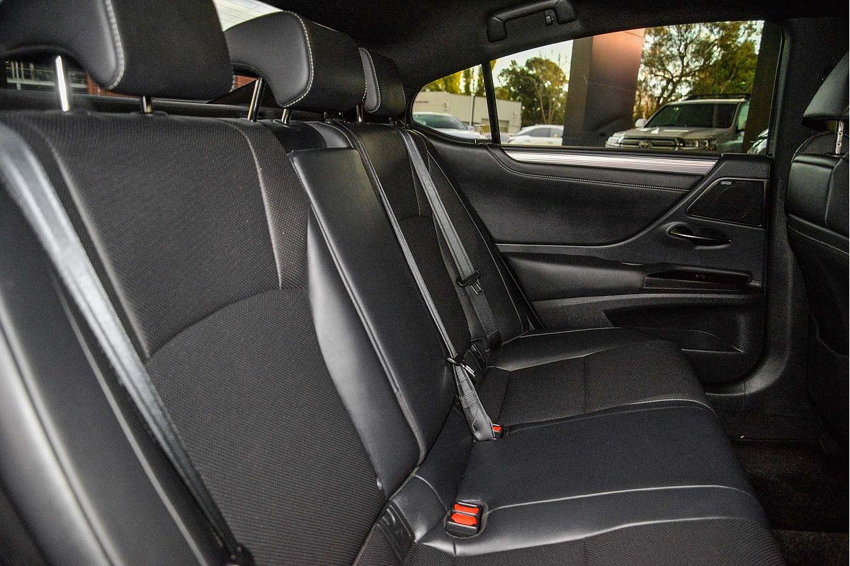 2020 Lexus ES ES300h F Sport AXZH10R