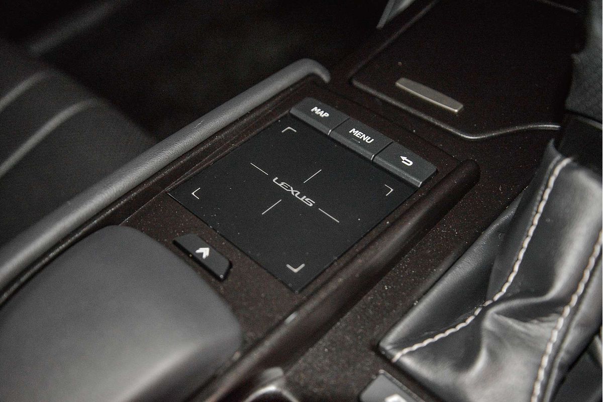 2020 Lexus ES ES300h F Sport AXZH10R