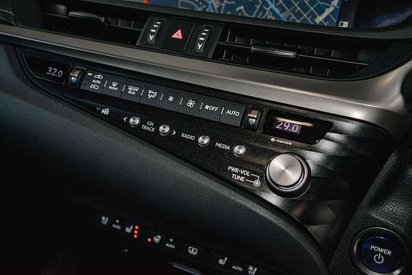 2020 Lexus ES ES300h F Sport AXZH10R