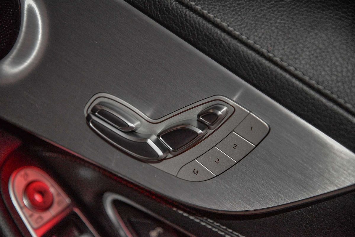 2019 Mercedes-Benz C-Class C200 C205