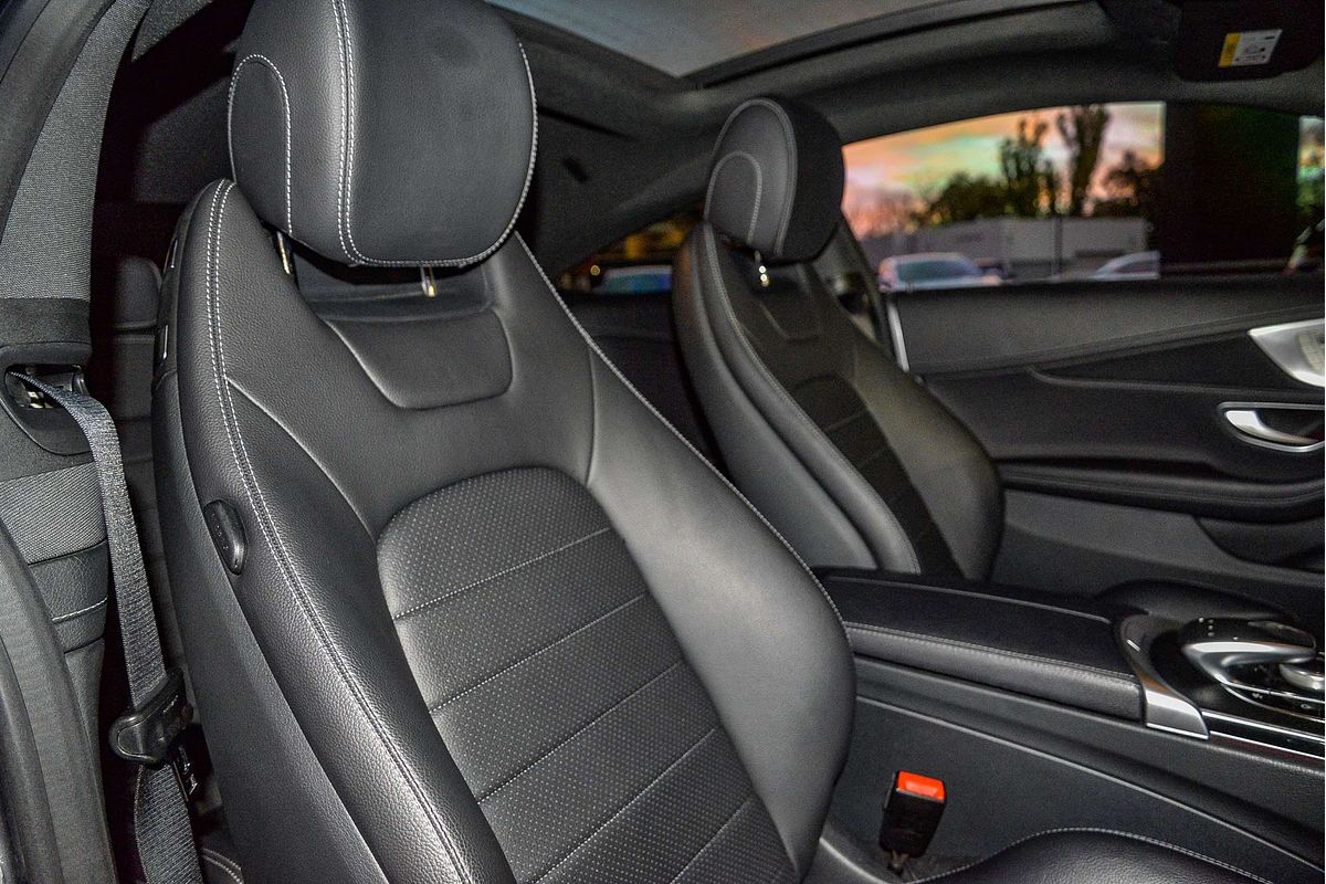2019 Mercedes-Benz C-Class C200 C205