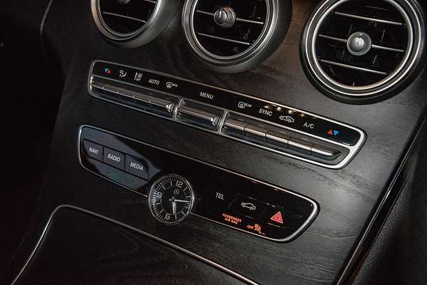 2019 Mercedes-Benz C-Class C200 C205