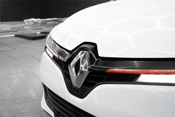 2014 Renault Clio Expression IV B98