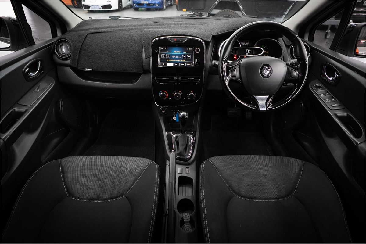 2014 Renault Clio Expression IV B98