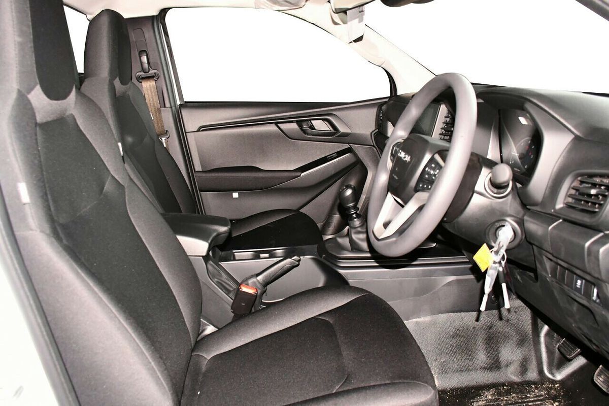 2025 Isuzu D-MAX SX High Ride Rear Wheel Drive