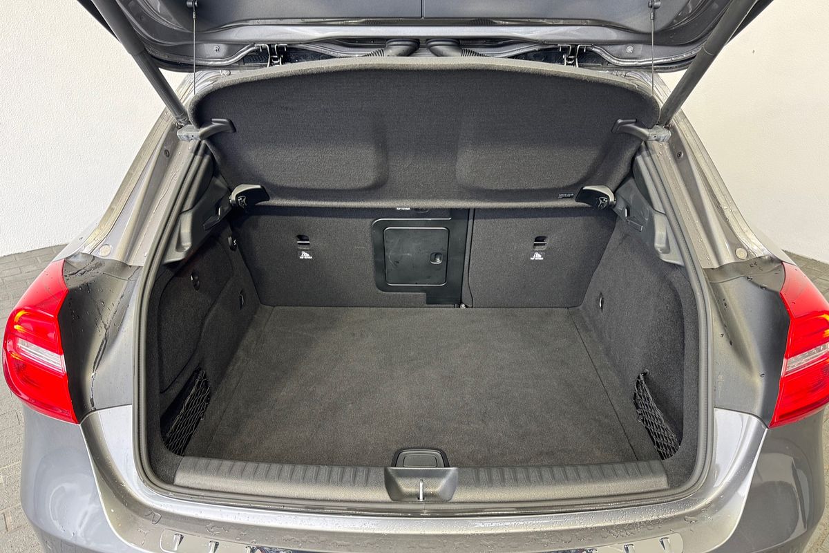 2015 Mercedes-Benz GLA-Class GLA250 X156