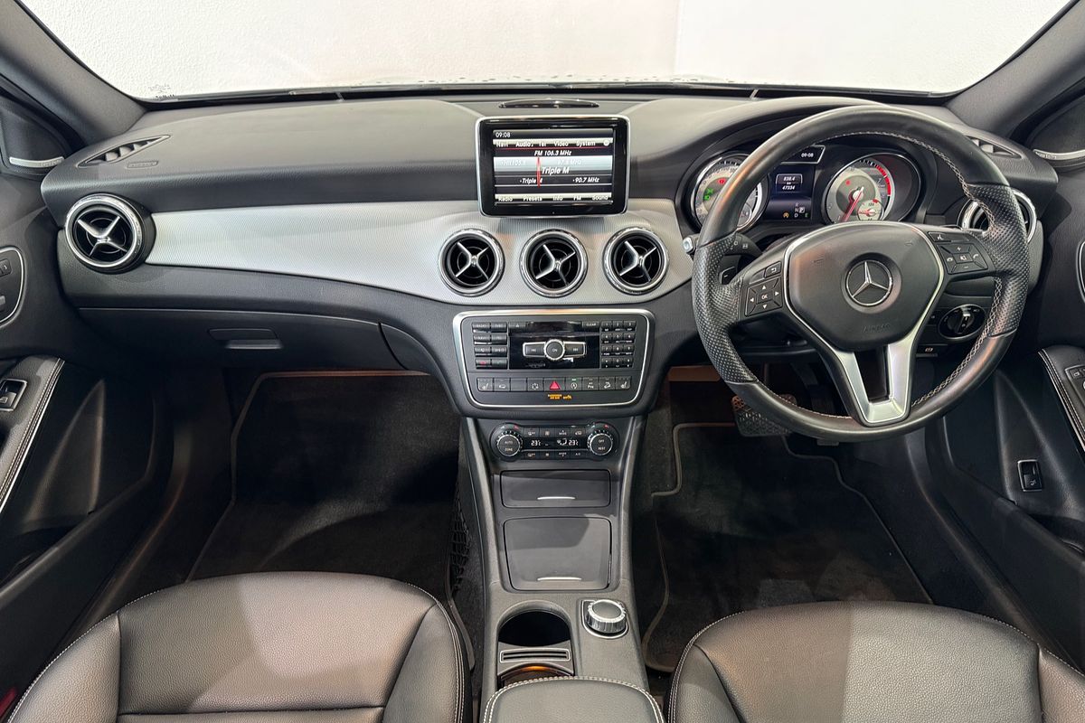 2015 Mercedes-Benz GLA-Class GLA250 X156