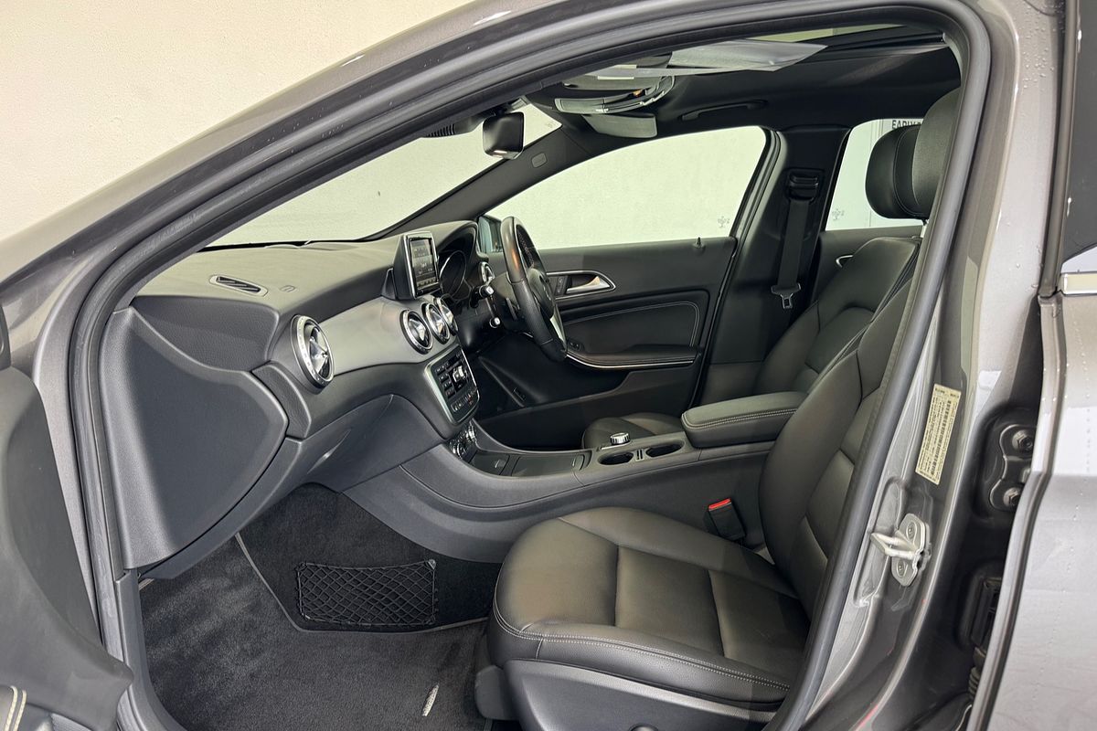 2015 Mercedes-Benz GLA-Class GLA250 X156