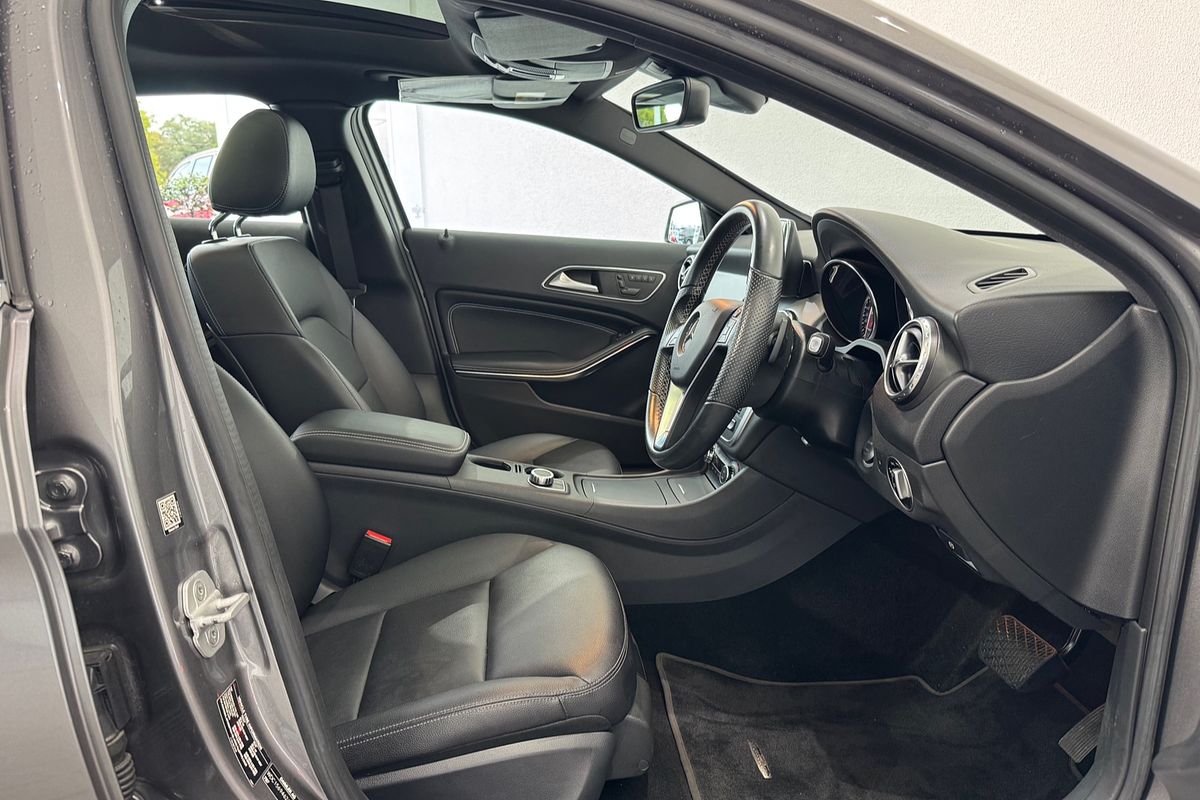 2015 Mercedes-Benz GLA-Class GLA250 X156