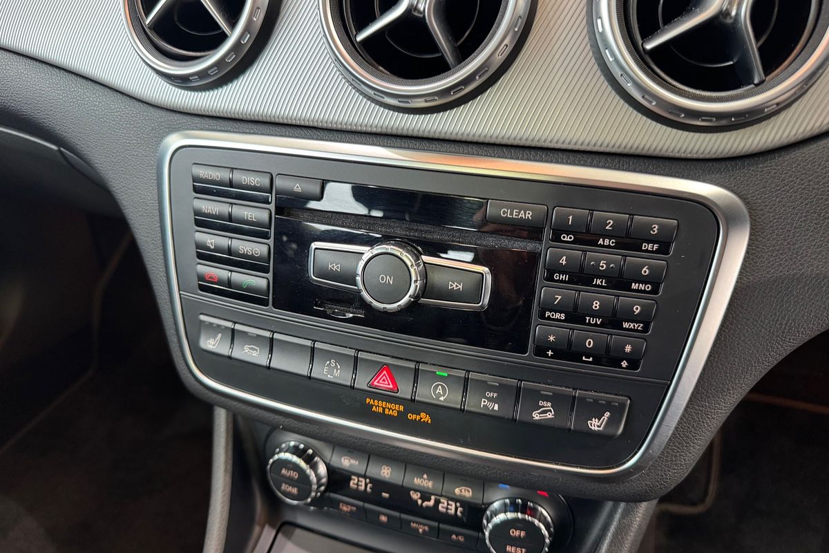 2015 Mercedes-Benz GLA-Class GLA250 X156