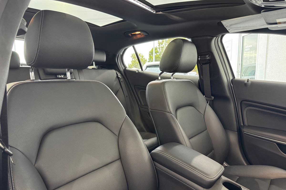2015 Mercedes-Benz GLA-Class GLA250 X156