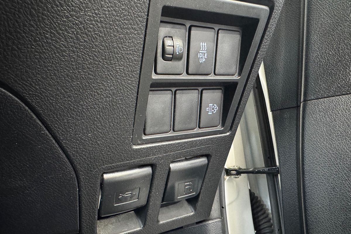 2023 Toyota Hilux SR GUN126R 4X4