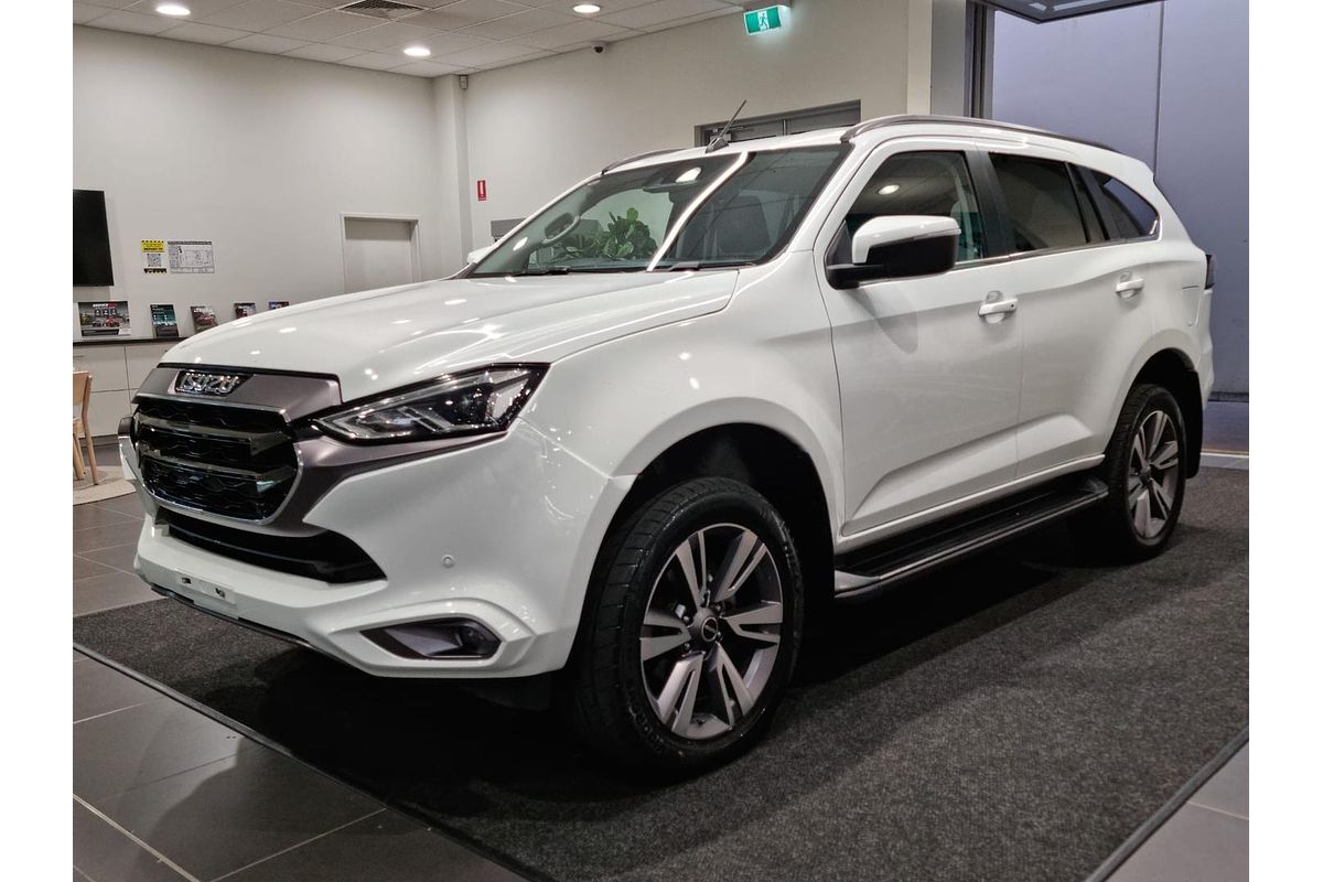 2023 Isuzu MU-X LS-T