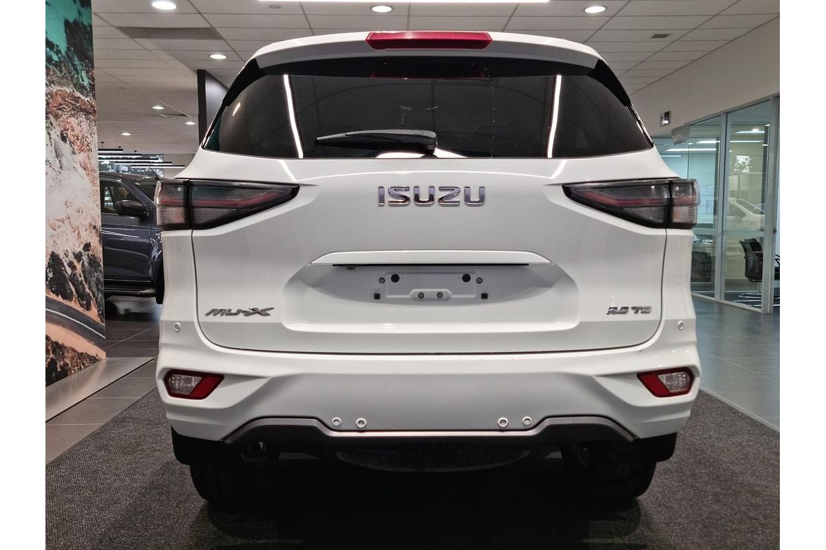 2023 Isuzu MU-X LS-T