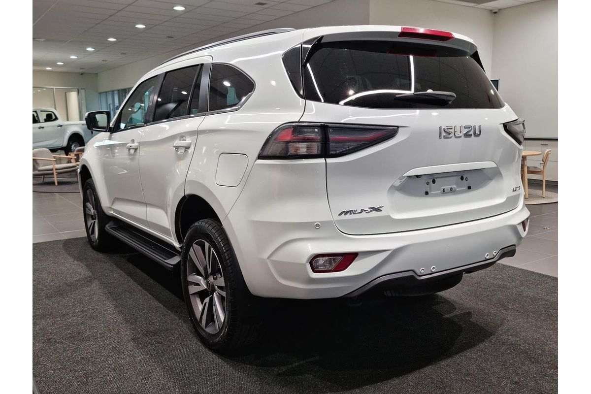 2023 Isuzu MU-X LS-T