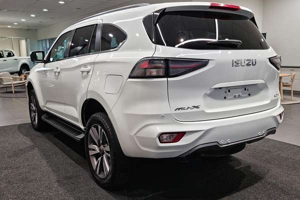 2023 Isuzu MU-X LS-T