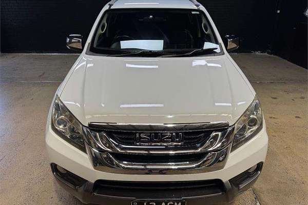 2016 Isuzu MU-X LS-T