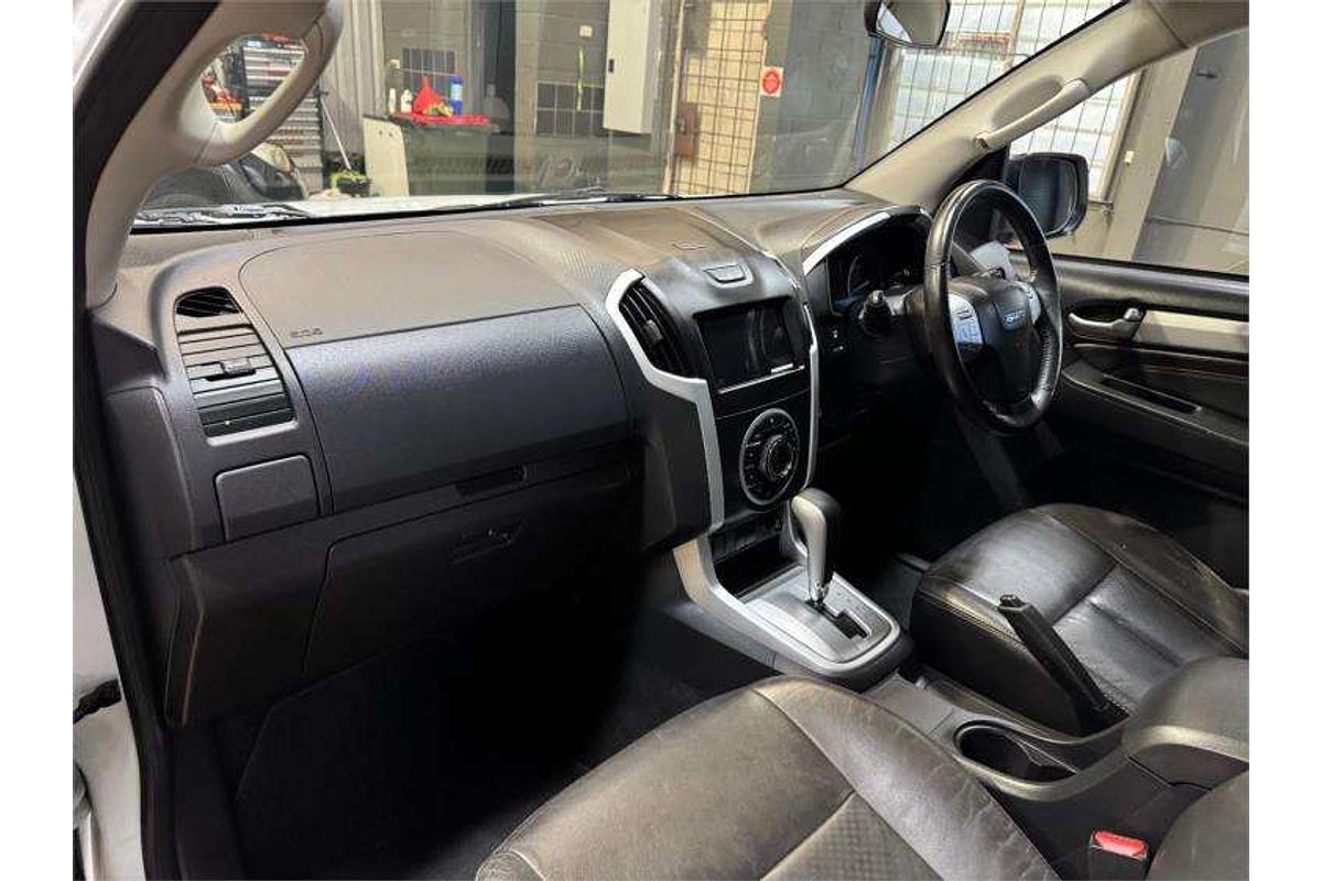 2016 Isuzu MU-X LS-T