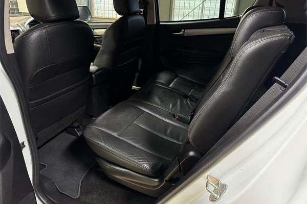 2016 Isuzu MU-X LS-T
