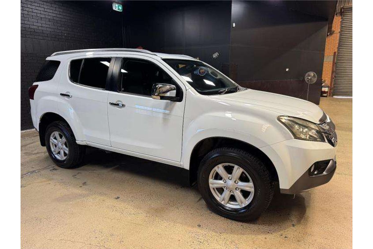 2016 Isuzu MU-X LS-T