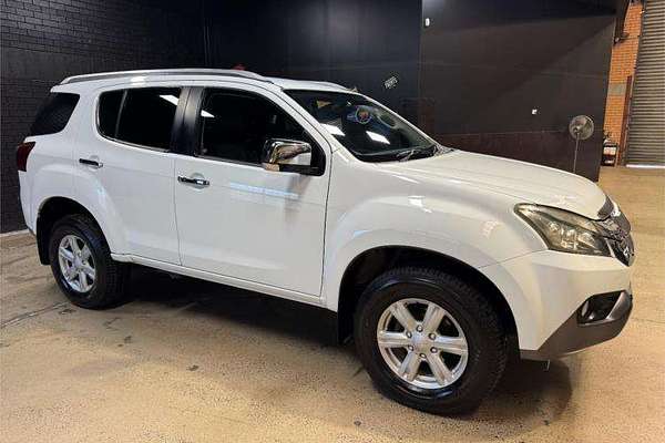 2016 Isuzu MU-X LS-T