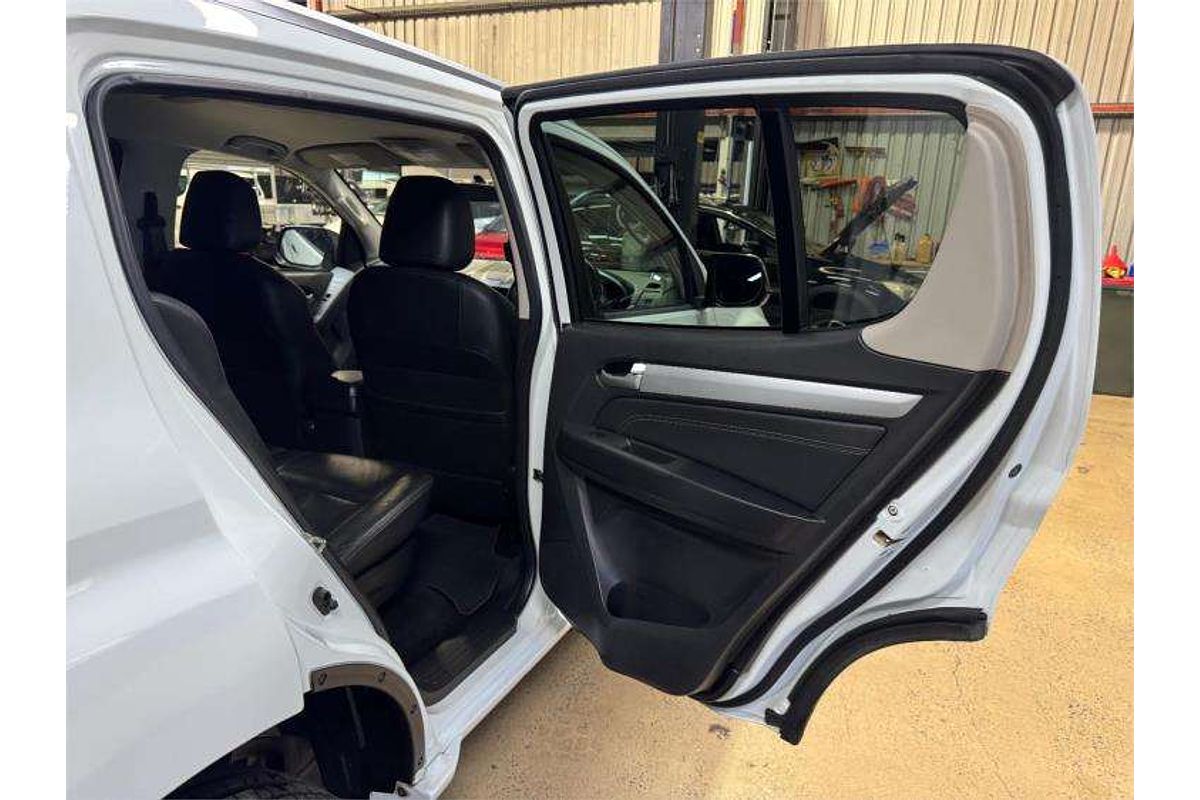 2016 Isuzu MU-X LS-T