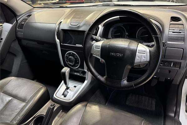 2016 Isuzu MU-X LS-T