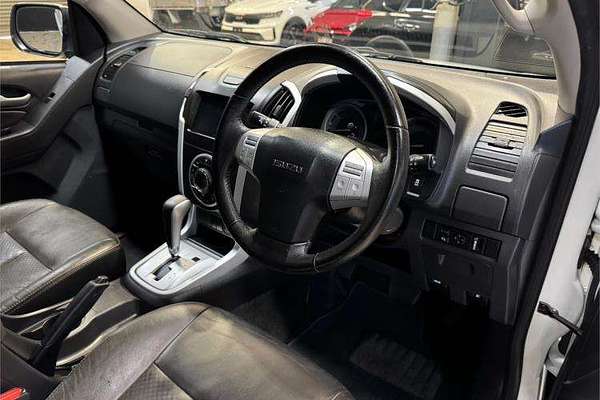 2016 Isuzu MU-X LS-T
