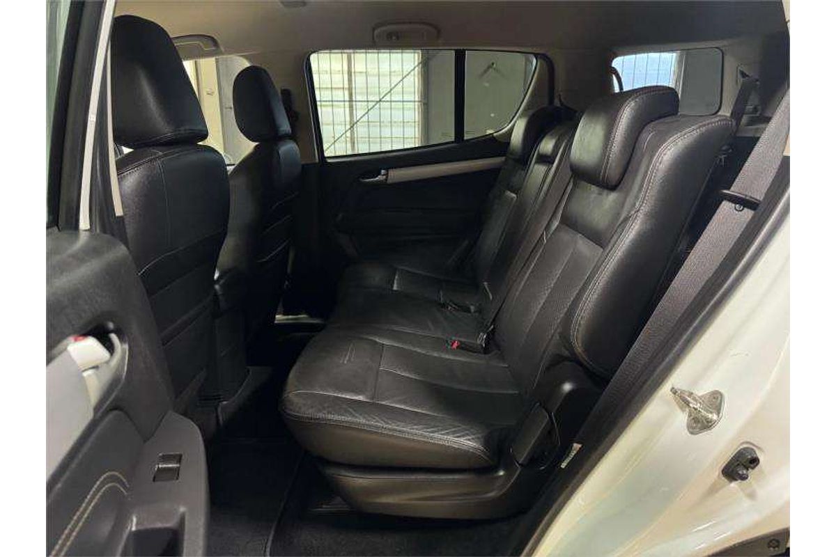 2016 Isuzu MU-X LS-T