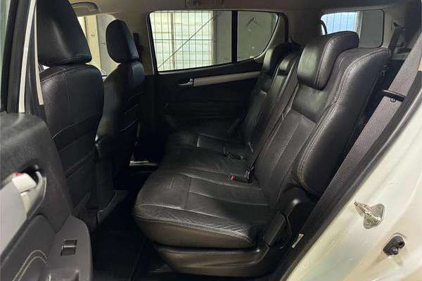 2016 Isuzu MU-X LS-T