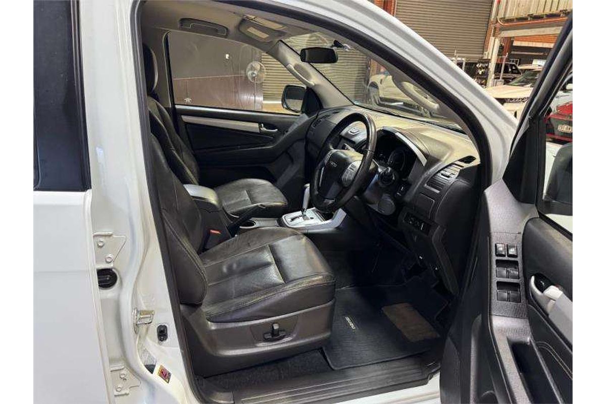 2016 Isuzu MU-X LS-T