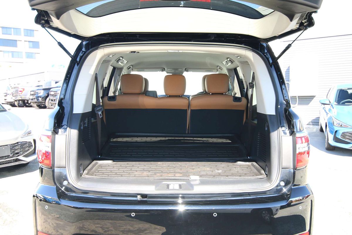 2023 Nissan Patrol Ti Y62