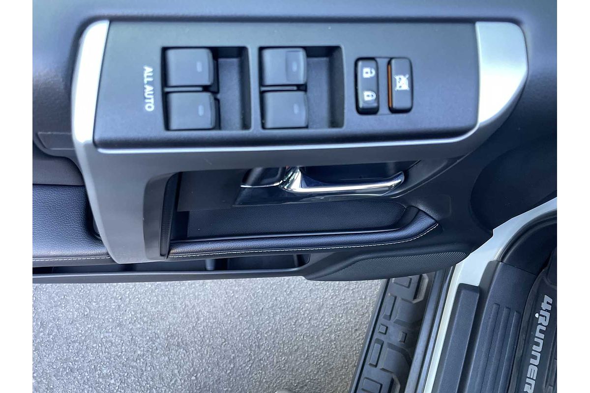 2021 Toyota 4Runner SR5