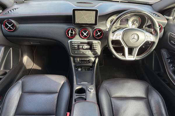 2014 Mercedes-Benz 250 AMG SPORT