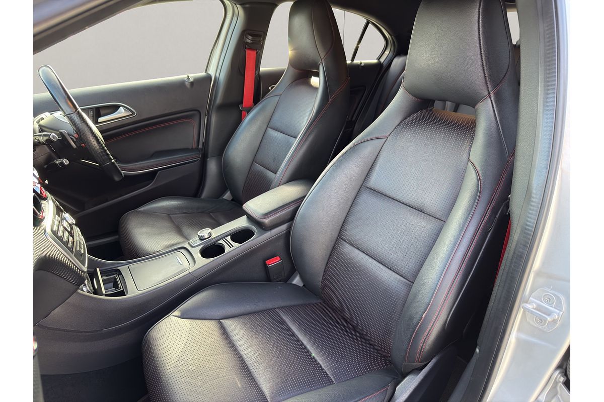 2014 Mercedes-Benz 250 AMG SPORT